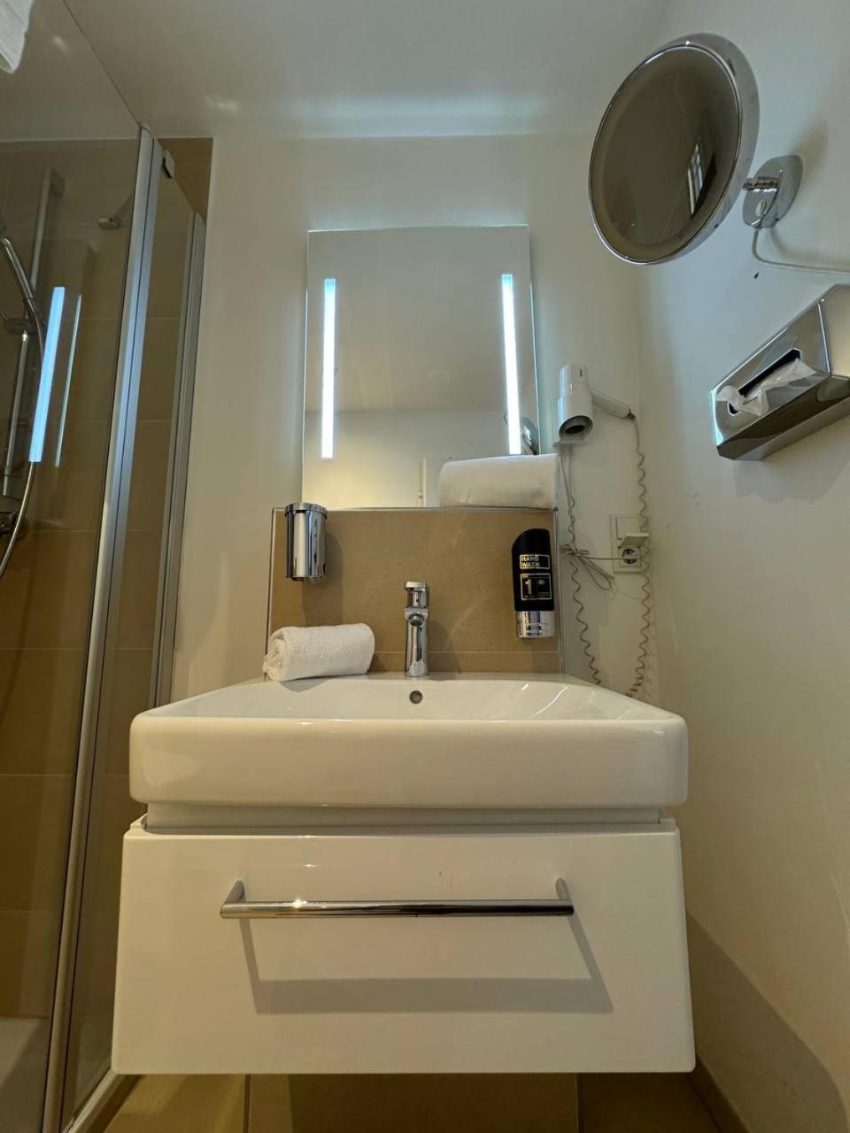 M&A Cityhotel ฮิลเดสไฮม์ ภายนอก รูปภาพ